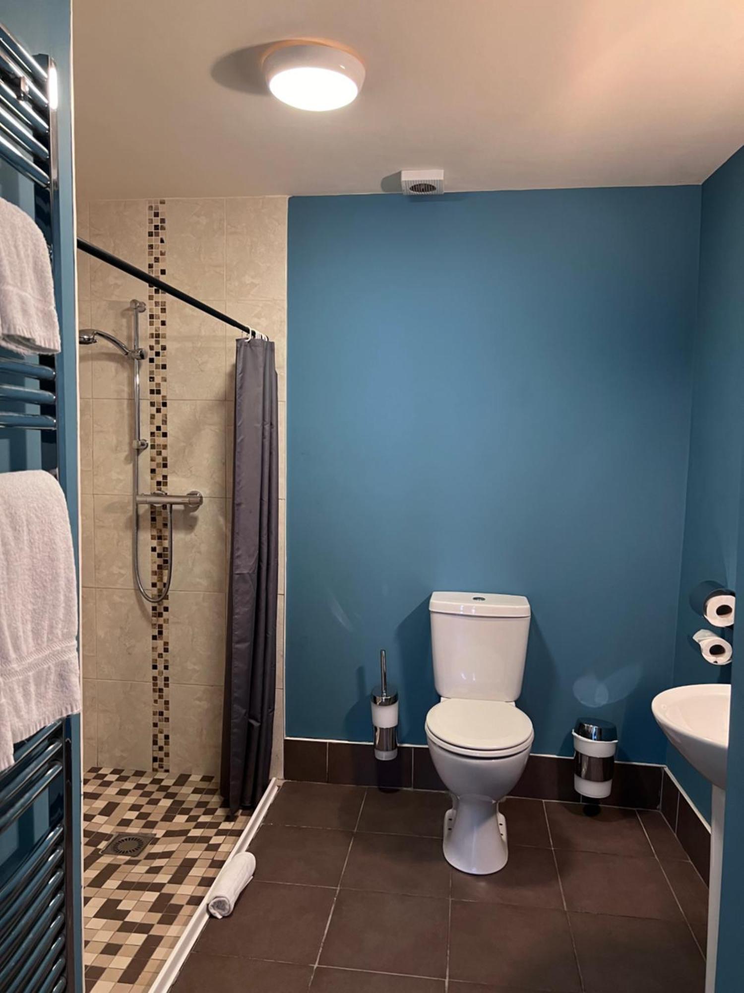 The Townhouse Bed & Breakfast Милтаун Малбей Екстериор снимка